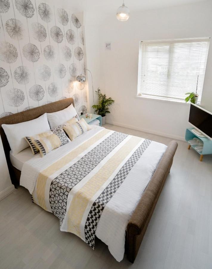 Tropical Garden Oasis Rooms برمنغهام المظهر الخارجي الصورة